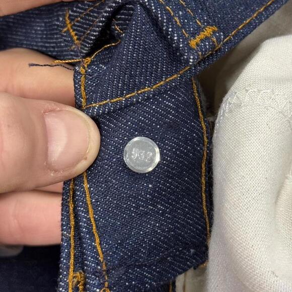 Deadstock Vintage 1981 Levi 207 Jeans - Picture 8 of 8